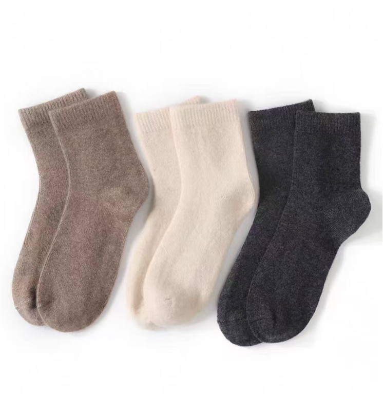Kaschmir-Socken für Erwachsene in drei Farben
